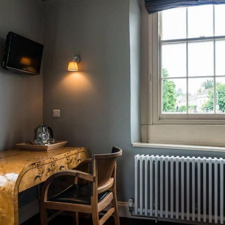 The Castle Inn Bradford-On-Avon Eksteriør billede