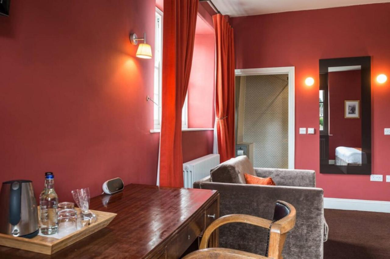 The Castle Inn Bradford-On-Avon Eksteriør billede